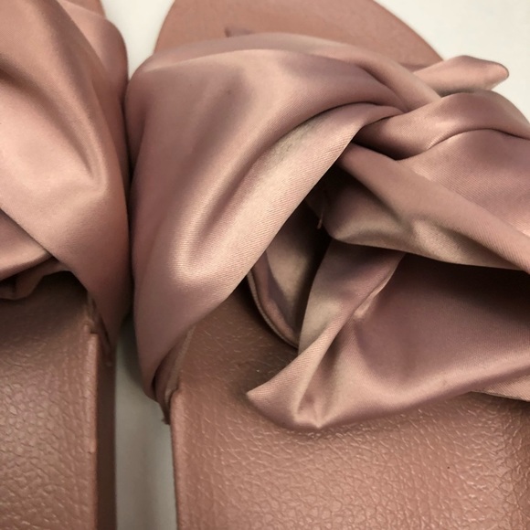 *SOLD!* (Steve Madden) Pink Flat Slides - Picture 5 of 5